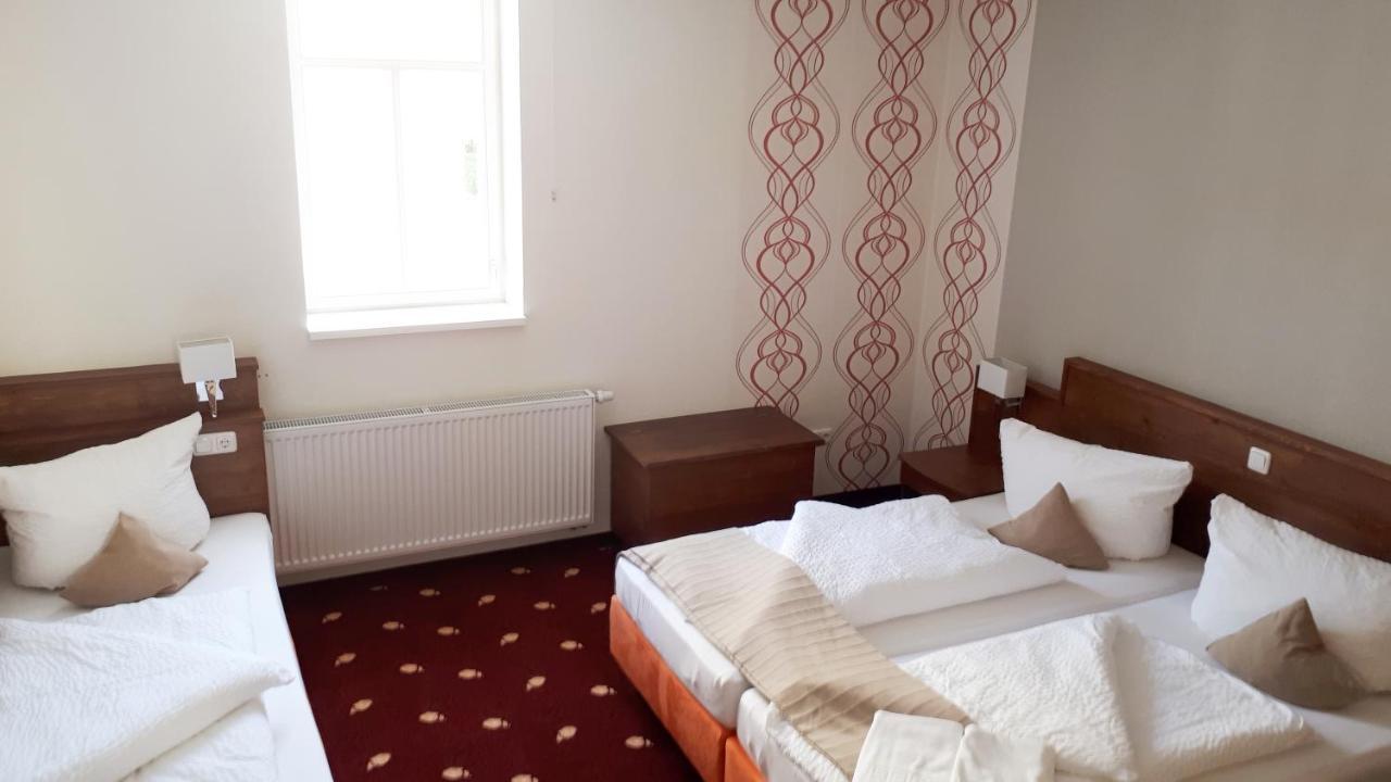 Pension Duever Themar Buitenkant foto